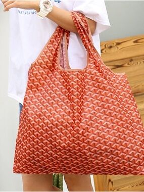 Shopping bag